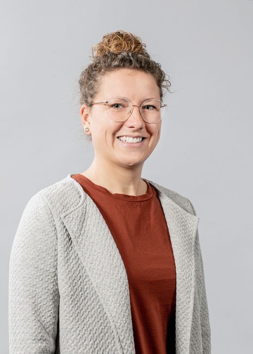 Nadine Schmidt Nadine Schmidt